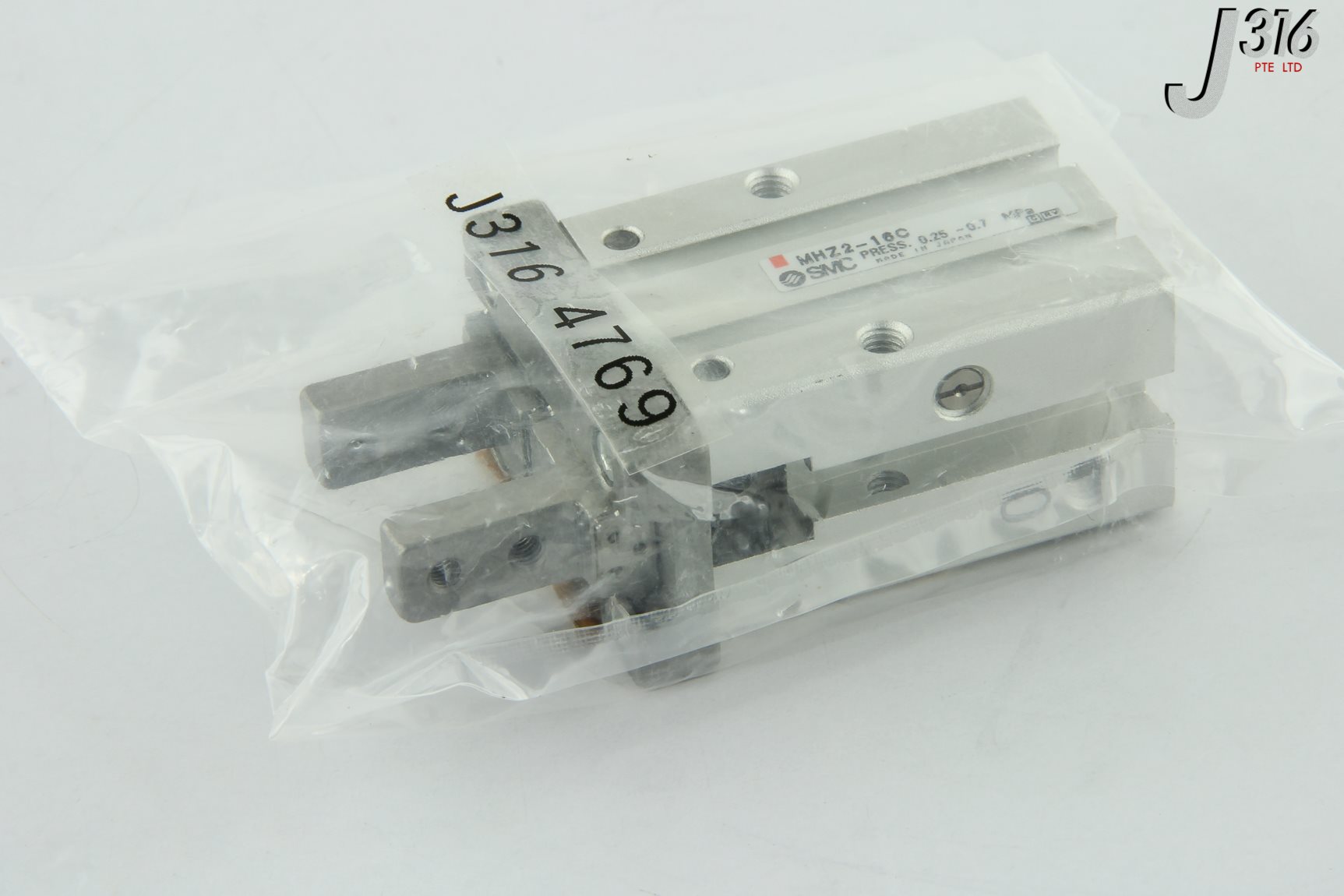 4769-1.jpg